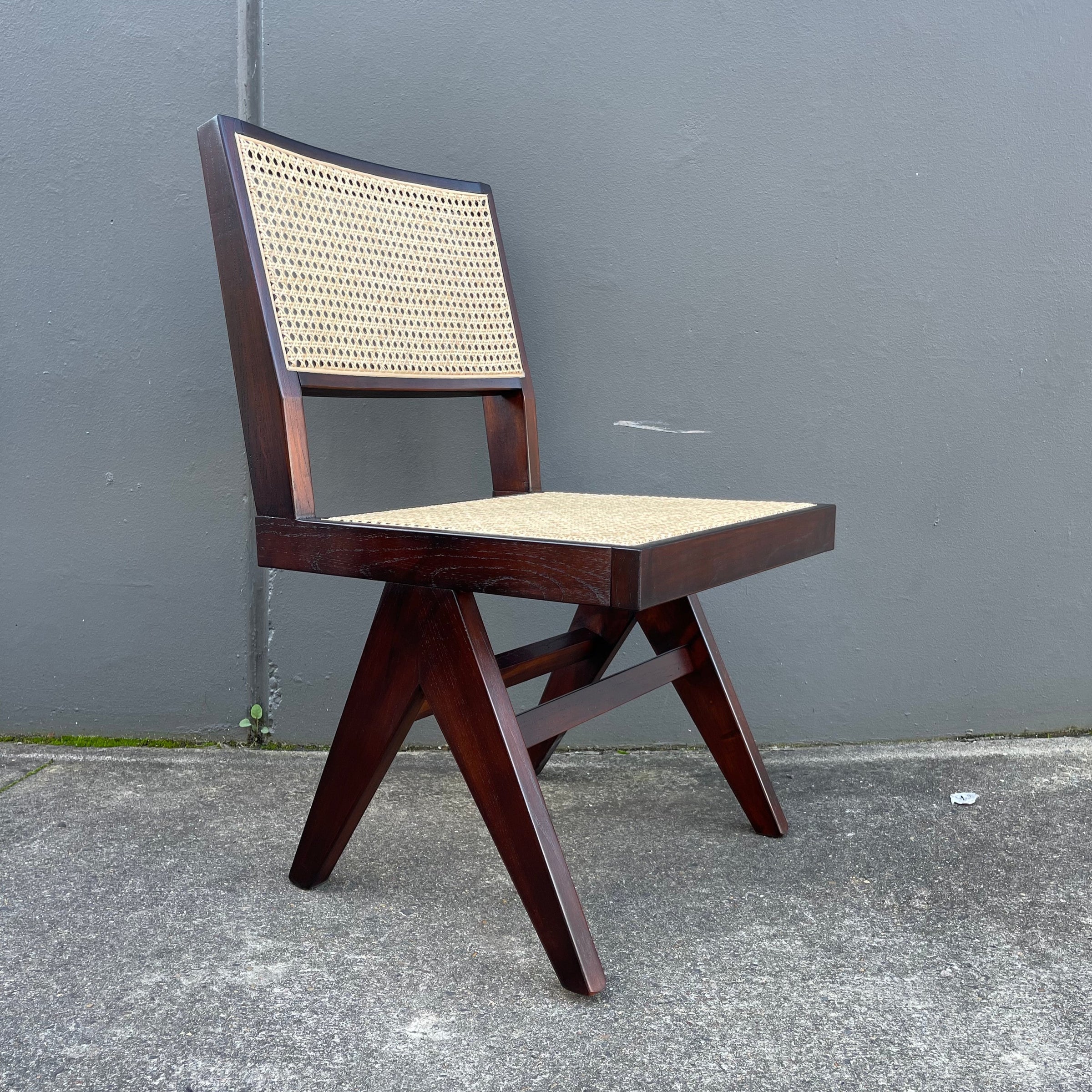 Pierre Jeanneret Replica Chair | Walnut
